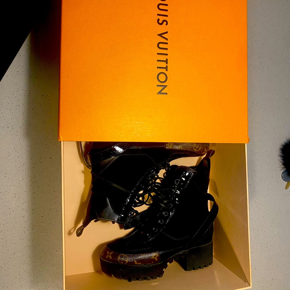 Louis Vuitton laurette boots